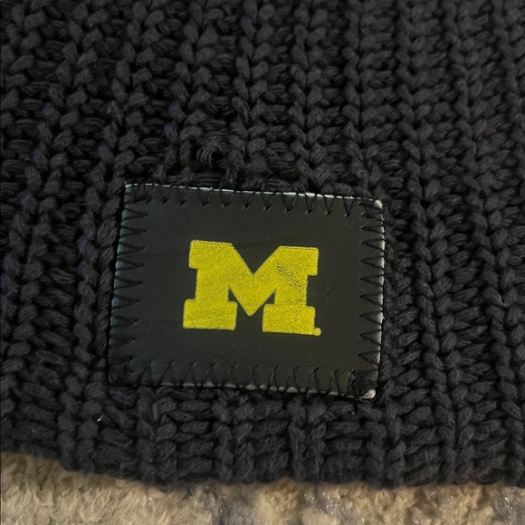 Michigan hat - Picture 2 of 4